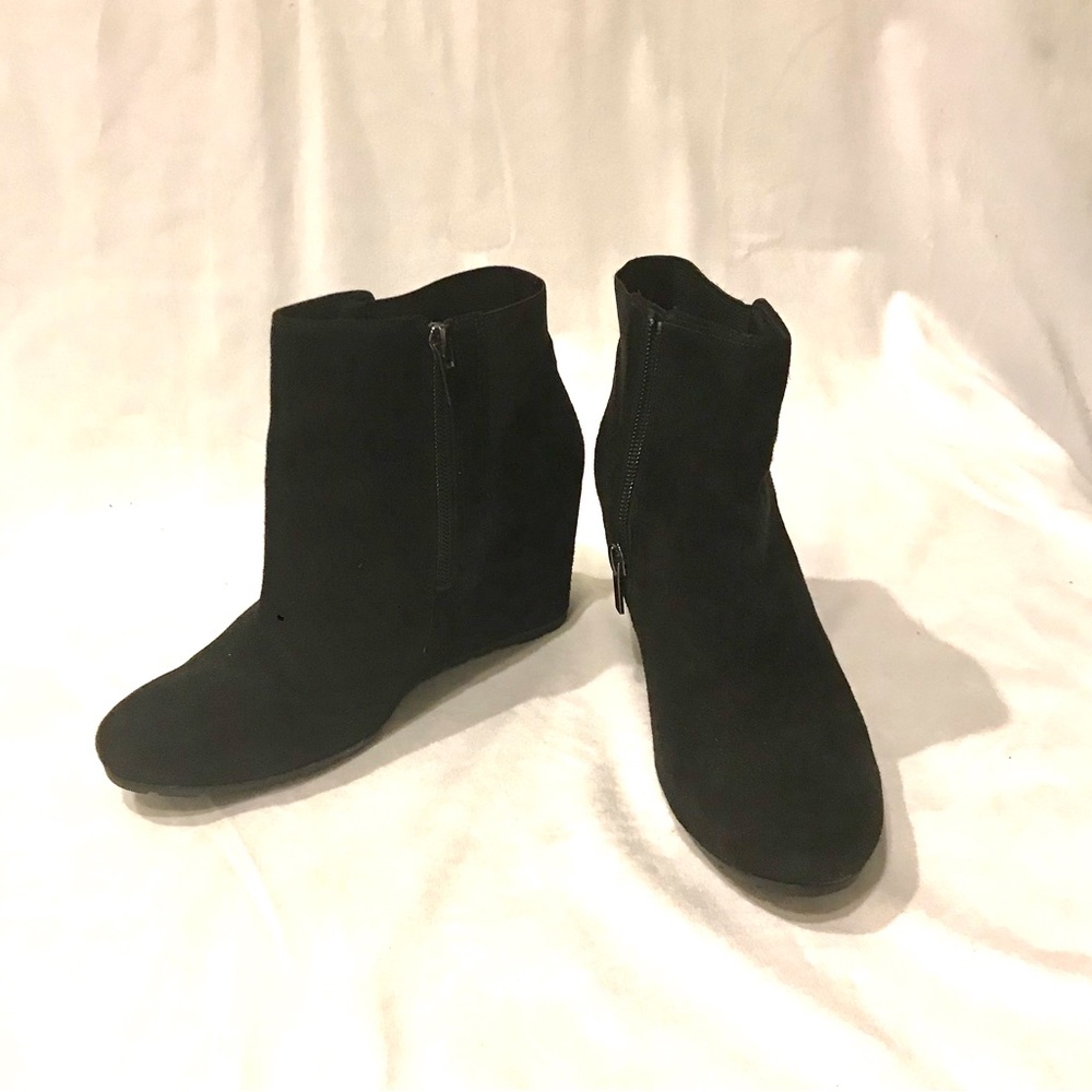 Clarks Rosepoint Bell Womens Ankle Booties Black Suede Size 7.5